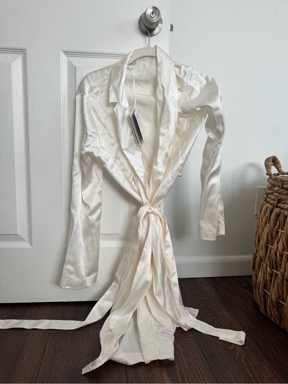 La Perla Silk Robe - Picture 2 of 6